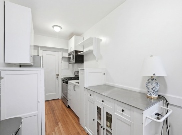 90 Kilsyth Rd, Boston, Massachusetts, 1 Bedroom Bedrooms, 4 Rooms Rooms,1 BathroomBathrooms,Residential,For Sale,Kilsyth Rd,73498992