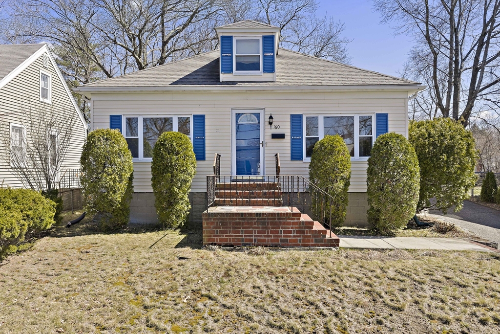 160 Glenellen Rd, Boston, Massachusetts, 2 Bedrooms Bedrooms, 6 Rooms Rooms,1 BathroomBathrooms,Residential,For Sale,Glenellen Rd,73493275