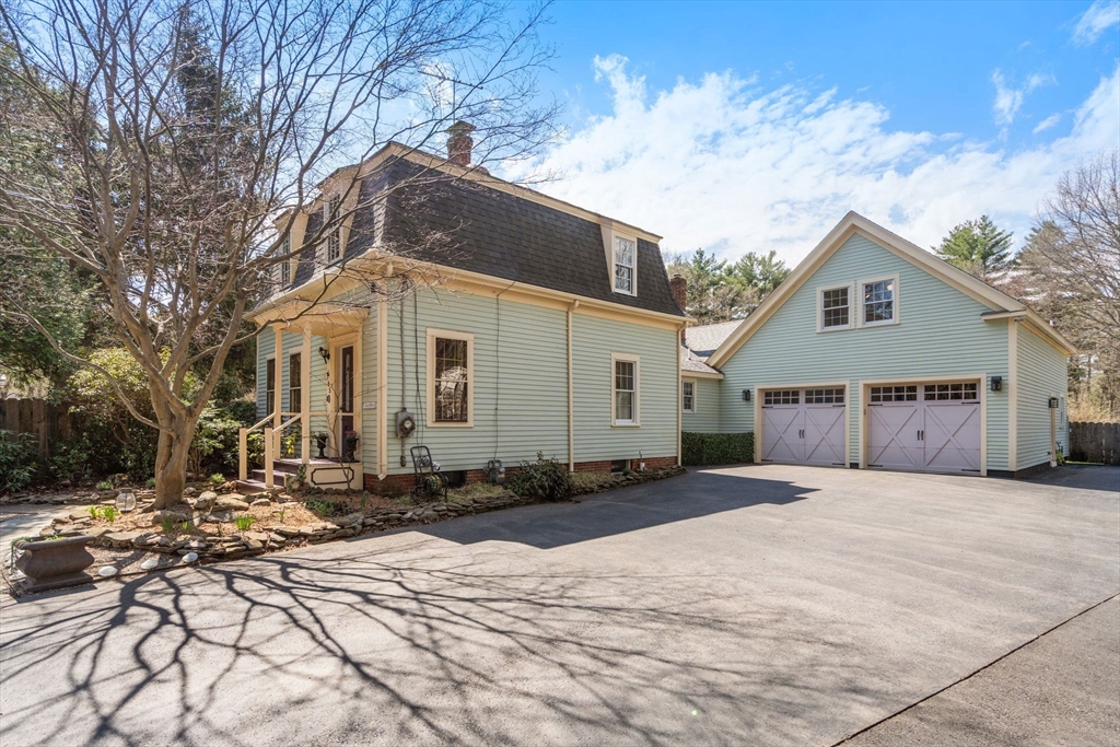 165 Gleasondale Road, Stow, Massachusetts, 4 Bedrooms Bedrooms, 10 Rooms Rooms,3 BathroomsBathrooms,Residential,For Sale,Gleasondale Road,73504166
