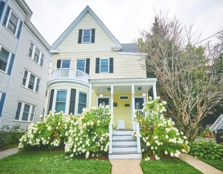 63 Parker St, Watertown, Massachusetts, 3 Bedrooms Bedrooms, 7 Rooms Rooms,2 BathroomsBathrooms,Residential Lease,For Rent,Parker St,73532535
