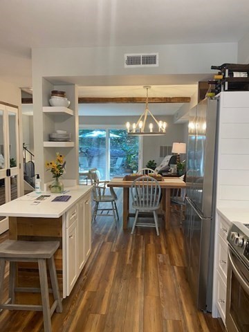 10 Beals Cove Road, Hingham, Massachusetts, 2 Bedrooms Bedrooms, 4 Rooms Rooms,1.5 BathroomsBathrooms,Residential Lease,For Rent,Beals Cove Road,73532541