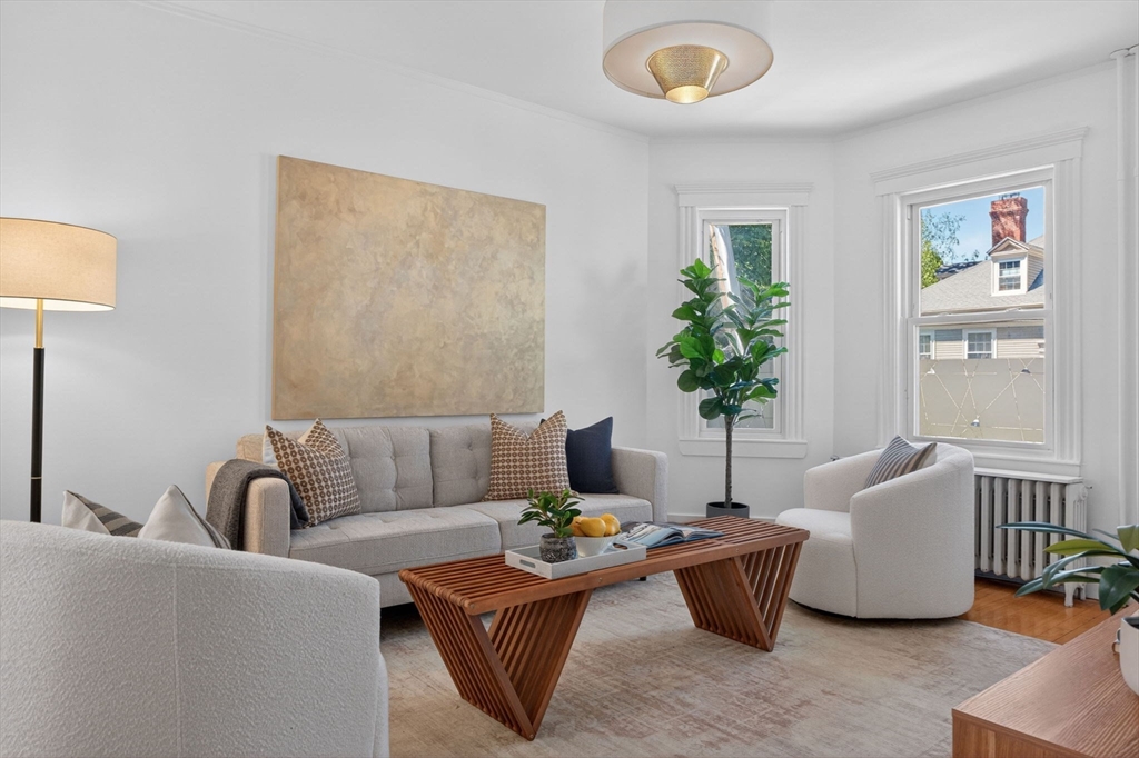 83 Glen Rd, Boston, Massachusetts, 2 Bedrooms Bedrooms, 5 Rooms Rooms,1 BathroomBathrooms,Residential,For Sale,Glen Rd,73532538