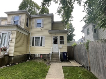 13 Whitman St, Boston, Massachusetts, 3 Bedrooms Bedrooms, 6 Rooms Rooms,1 BathroomBathrooms,Residential Lease,For Rent,Whitman St,73532407