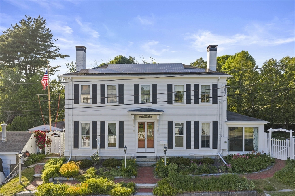696 Commercial St, Weymouth, Massachusetts, 4 Bedrooms Bedrooms, 11 Rooms Rooms,4 BathroomsBathrooms,Residential,For Sale,Commercial St,73532865