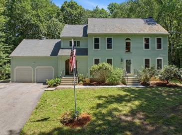 649 Concord Rd, Marlborough, Massachusetts, 4 Bedrooms Bedrooms, 10 Rooms Rooms,3.5 BathroomsBathrooms,Residential,For Sale,Concord Rd,73532881