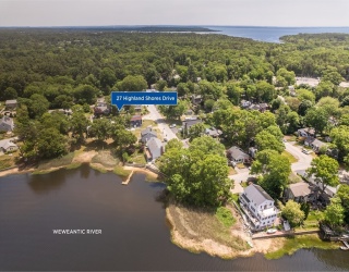 27 Highland Shores Dr, Wareham, Massachusetts, 2 Bedrooms Bedrooms, 5 Rooms Rooms,1 BathroomBathrooms,Residential,For Sale,Highland Shores Dr,73532524