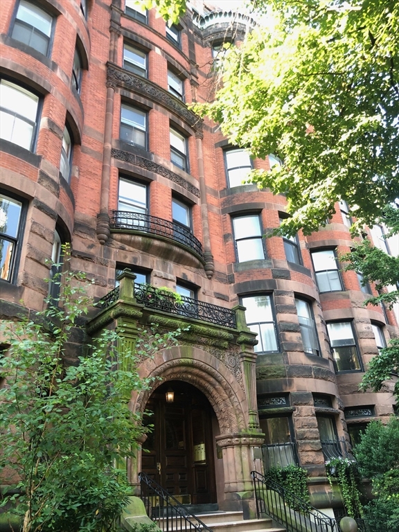 259 Beacon St, Boston, Massachusetts, 2 Bedrooms Bedrooms, 4 Rooms Rooms,1 BathroomBathrooms,Residential Lease,For Rent,Beacon St,73532913
