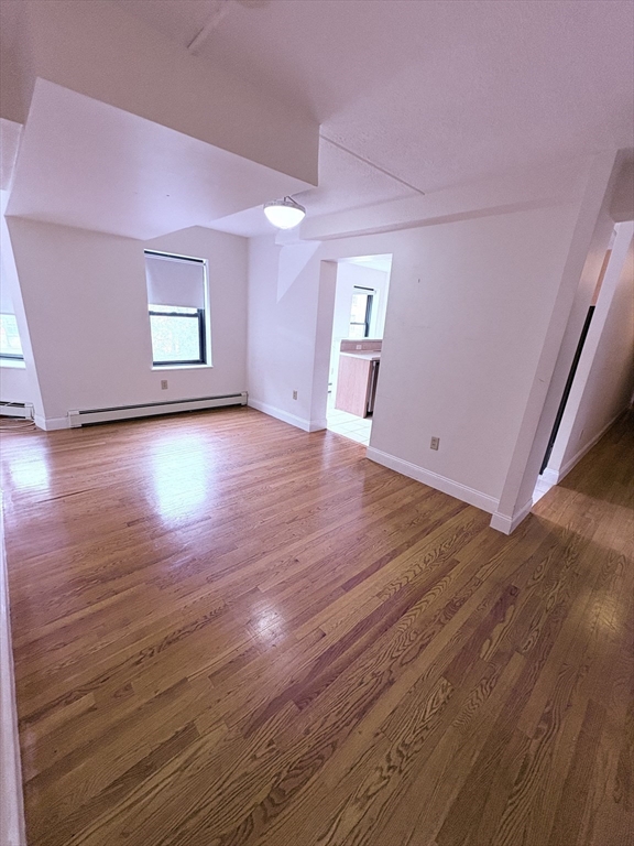 400 Massachusetts Avenue, Boston, Massachusetts, 3 Bedrooms Bedrooms, 5 Rooms Rooms,2 BathroomsBathrooms,Residential Lease,For Rent,Massachusetts Avenue,73532697