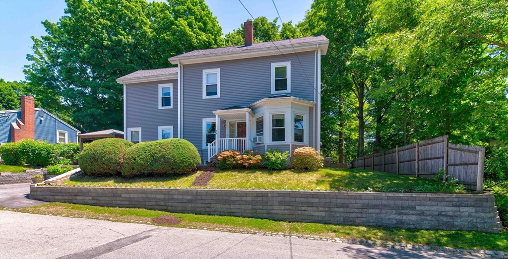 34 Spring Hill Rd, Boston, Massachusetts, 4 Bedrooms Bedrooms, 8 Rooms Rooms,2.5 BathroomsBathrooms,Residential,For Sale,Spring Hill Rd,73532636