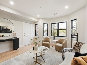 72 Hyde Park Ave, Boston, Massachusetts, 3 Bedrooms Bedrooms, 5 Rooms Rooms,2 BathroomsBathrooms,Residential,For Sale,Hyde Park Ave,73532927