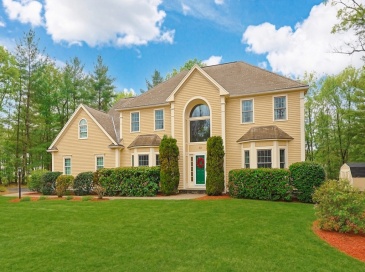 30 Whispering Lane, Holliston, Massachusetts, 4 Bedrooms Bedrooms, 10 Rooms Rooms,2.5 BathroomsBathrooms,Residential,For Sale,Whispering Lane,73491839