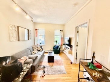 392 Commercial, Boston, Massachusetts, 1 Bedroom Bedrooms, 3 Rooms Rooms,1 BathroomBathrooms,Residential Lease,For Rent,Commercial,73532764