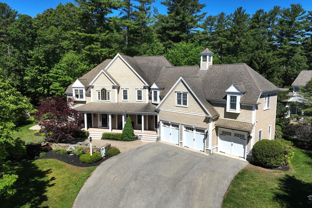 17 Saddle Ln, Hanover, Massachusetts, 5 Bedrooms Bedrooms, 11 Rooms Rooms,3.5 BathroomsBathrooms,Residential,For Sale,Saddle Ln,73532655