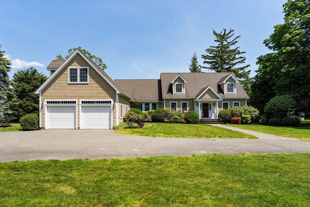 282 Highland St, Milton, Massachusetts, 4 Bedrooms Bedrooms, 8 Rooms Rooms,3 BathroomsBathrooms,Residential,For Sale,Highland St,73532795