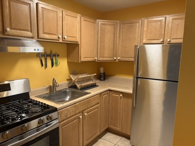6 Hayes, Boston, Massachusetts, 1 Bedroom Bedrooms, 3 Rooms Rooms,1 BathroomBathrooms,Residential Lease,For Rent,Hayes,73532731