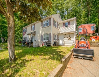 46 Central Ave, Ayer, Massachusetts, 2 Bedrooms Bedrooms, 5 Rooms Rooms,1 BathroomBathrooms,Residential,For Sale,Central Ave,73533268