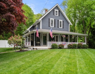 670 Webster St, Marshfield, Massachusetts, 3 Bedrooms Bedrooms, 6 Rooms Rooms,2 BathroomsBathrooms,Residential,For Sale,Webster St,73531960