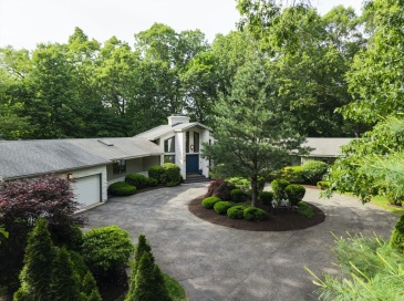 550 Wolf Swamp, Longmeadow, Massachusetts, 5 Bedrooms Bedrooms, 10 Rooms Rooms,3.5 BathroomsBathrooms,Residential,For Sale,Wolf Swamp,73531195 550 Wolf Swamp, Longmeadow, Massachusetts, 5 Bedrooms Bedrooms, 10 Rooms Rooms,3.5 BathroomsBathrooms,Residential,For Sale,Wolf Swamp,73531195