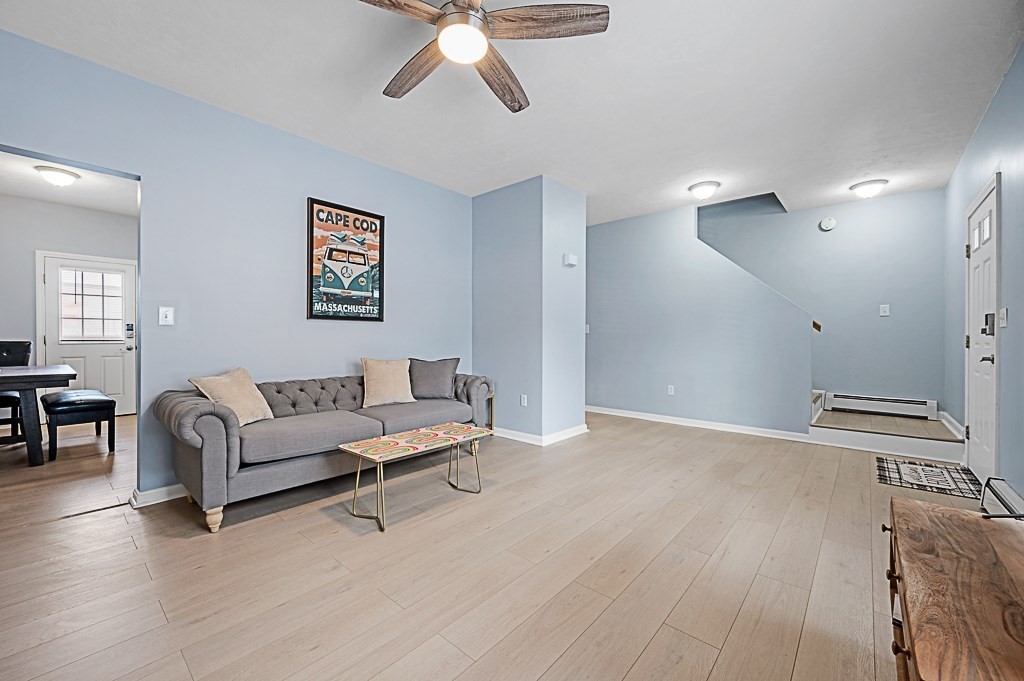 53-B Prospect St, Worcester, Massachusetts, 3 Bedrooms Bedrooms, 8 Rooms Rooms,2.5 BathroomsBathrooms,Residential,For Sale,Prospect St,73533034