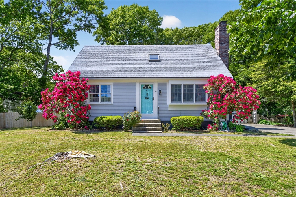 14 Heritage Circle, Falmouth, Massachusetts, 3 Bedrooms Bedrooms, 6 Rooms Rooms,3 BathroomsBathrooms,Residential,For Sale,Heritage Circle,73533041
