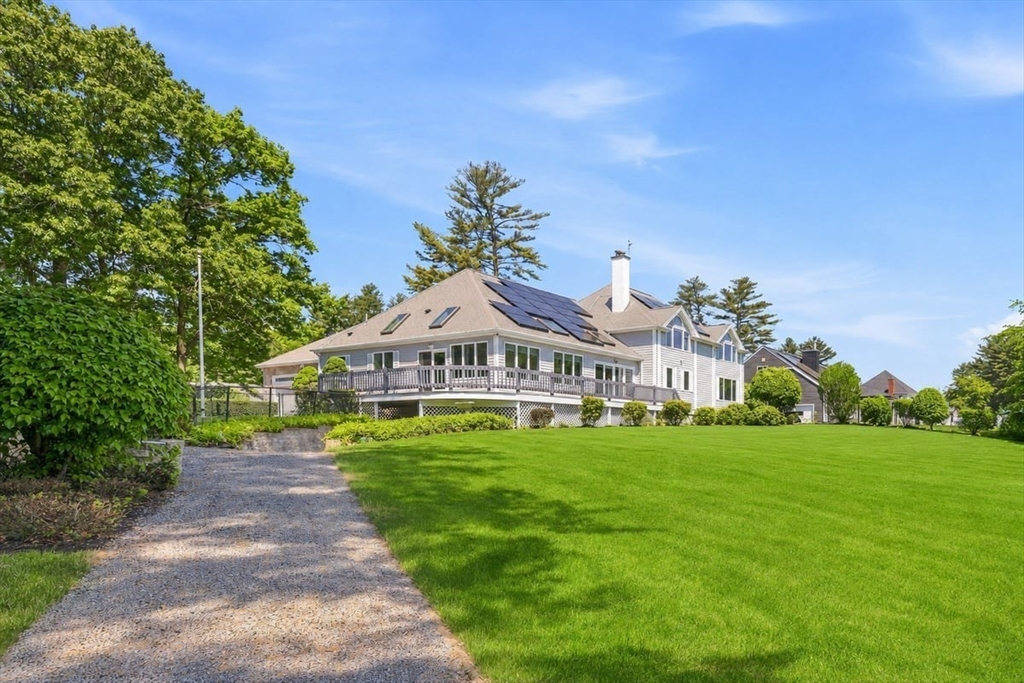 139 Fairway Dr, Halifax, Massachusetts, 4 Bedrooms Bedrooms, 10 Rooms Rooms,3.5 BathroomsBathrooms,Residential,For Sale,Fairway Dr,73533047