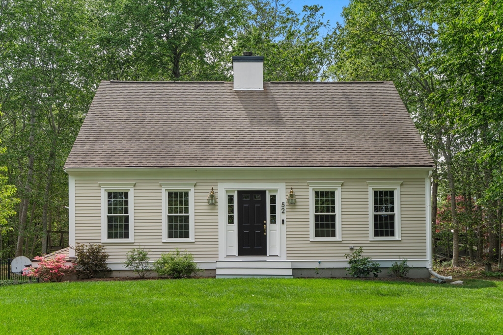 52 Highland Crossing Rd, Scituate, Massachusetts, 3 Bedrooms Bedrooms, 7 Rooms Rooms,2 BathroomsBathrooms,Residential,For Sale,Highland Crossing Rd,73533049
