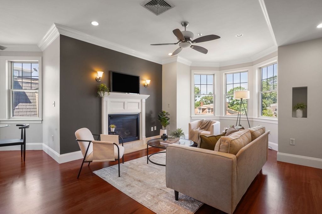87 Dix St, Boston, Massachusetts, 3 Bedrooms Bedrooms, 5 Rooms Rooms,2 BathroomsBathrooms,Residential,For Sale,Dix St,73533067
