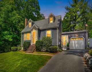 7 Pine Hill Rd, Bedford, Massachusetts, 3 Bedrooms Bedrooms, 6 Rooms Rooms,1.5 BathroomsBathrooms,Residential,For Sale,Pine Hill Rd,73532718