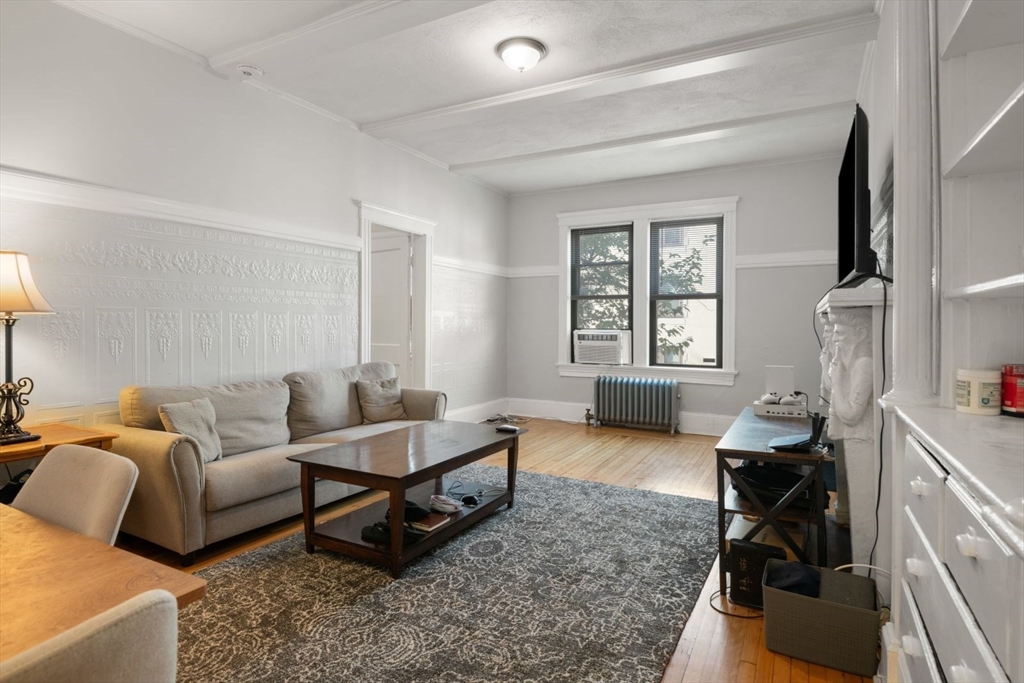 5 Bellvista Road, Boston, Massachusetts, 2 Bedrooms Bedrooms, 4 Rooms Rooms,1 BathroomBathrooms,Residential,For Sale,Bellvista Road,73533103