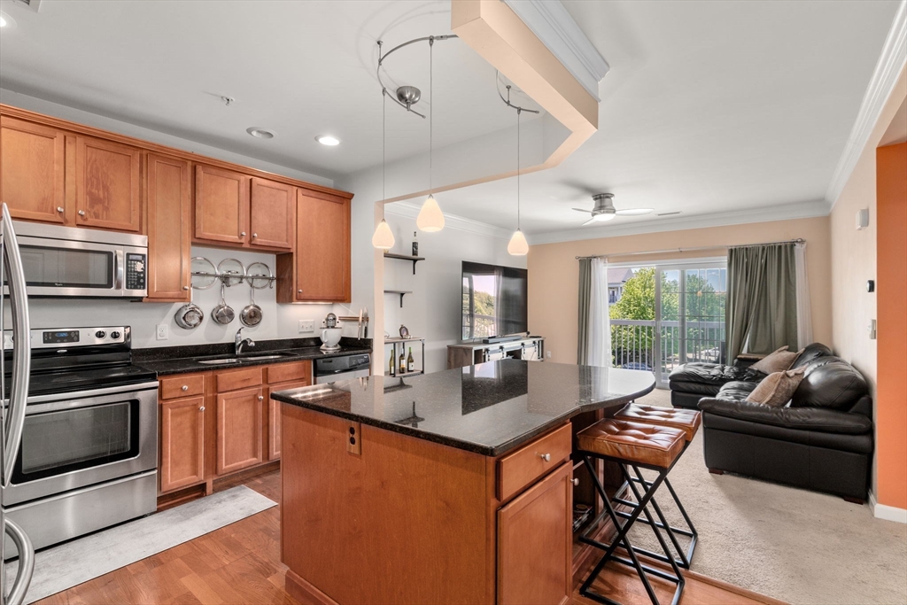 414 John Mahar Hwy, Braintree, Massachusetts, 1 Bedroom Bedrooms, 4 Rooms Rooms,1 BathroomBathrooms,Residential,For Sale,John Mahar Hwy,73532578