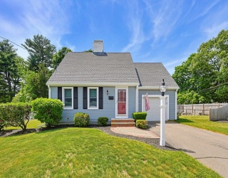 1 Birchwood Road, Holbrook, Massachusetts, 3 Bedrooms Bedrooms, 6 Rooms Rooms,1 BathroomBathrooms,Residential,For Sale,Birchwood Road,73532507