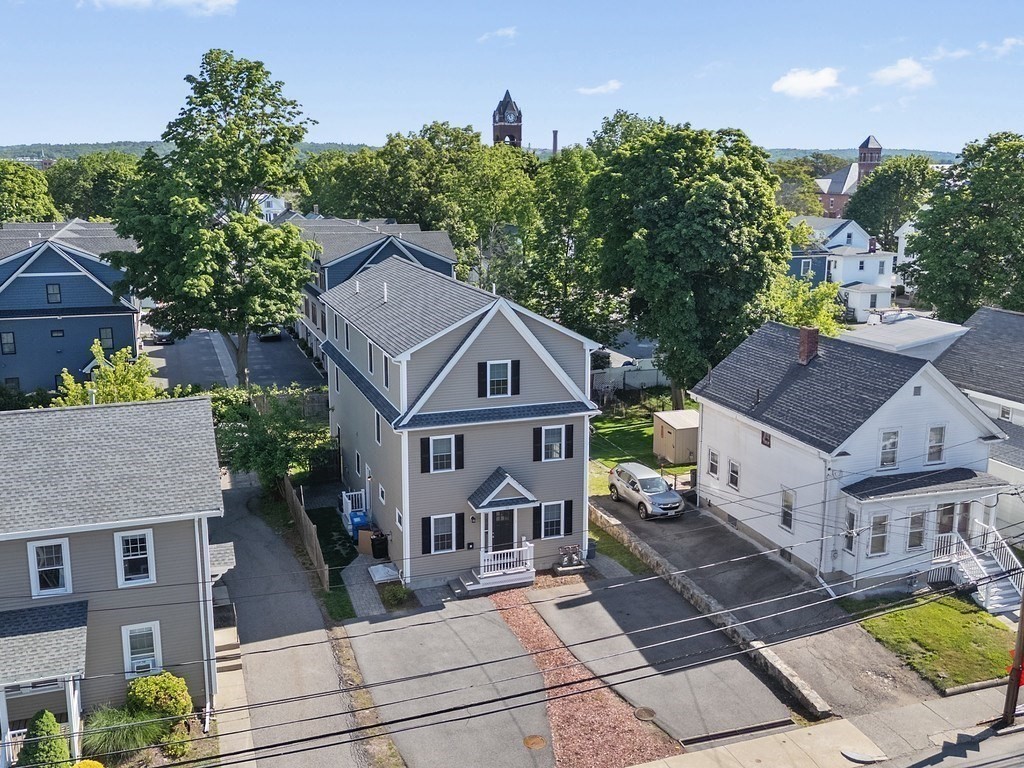 66 Ash Street, Waltham, Massachusetts, 3 Bedrooms Bedrooms, 6 Rooms Rooms,3.5 BathroomsBathrooms,Residential,For Sale,Ash Street,73533138