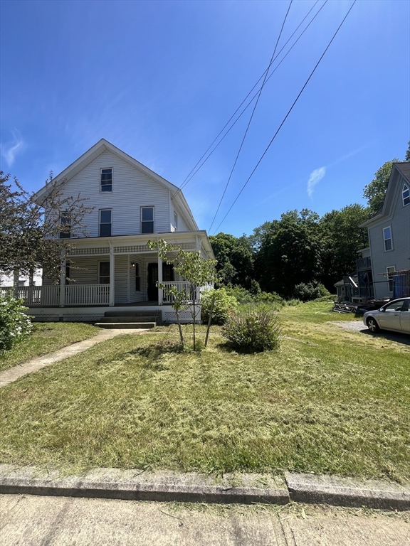 174 Hamilton St, Southbridge, Massachusetts, 4 Bedrooms Bedrooms, 10 Rooms Rooms,3 BathroomsBathrooms,Residential,For Sale,Hamilton St,73532760