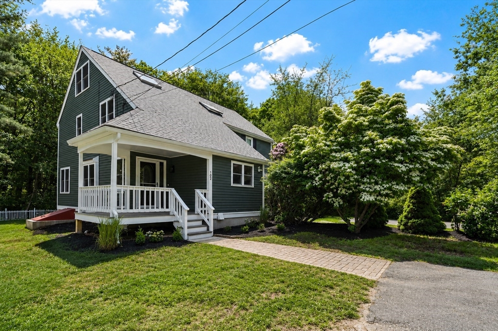 102 Lords Court, Wilmington, Massachusetts, 3 Bedrooms Bedrooms, 6 Rooms Rooms,1.5 BathroomsBathrooms,Residential,For Sale,Lords Court,73532993