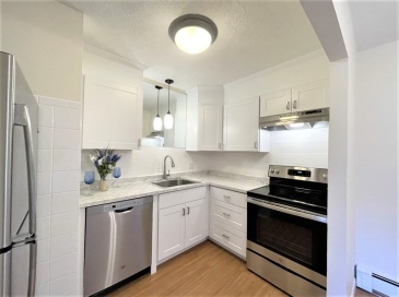295 Main Street, Reading, Massachusetts, 1 Bedroom Bedrooms, 4 Rooms Rooms,1 BathroomBathrooms,Residential Lease,For Rent,Main Street,73532997 295 Main Street, Reading, Massachusetts, 1 Bedroom Bedrooms, 4 Rooms Rooms,1 BathroomBathrooms,Residential Lease,For Rent,Main Street,73532997