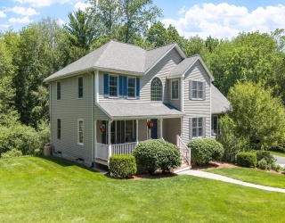 5 Laury Lane, Littleton, Massachusetts, 4 Bedrooms Bedrooms, 10 Rooms Rooms,2.5 BathroomsBathrooms,Residential,For Sale,Laury Lane,73533166