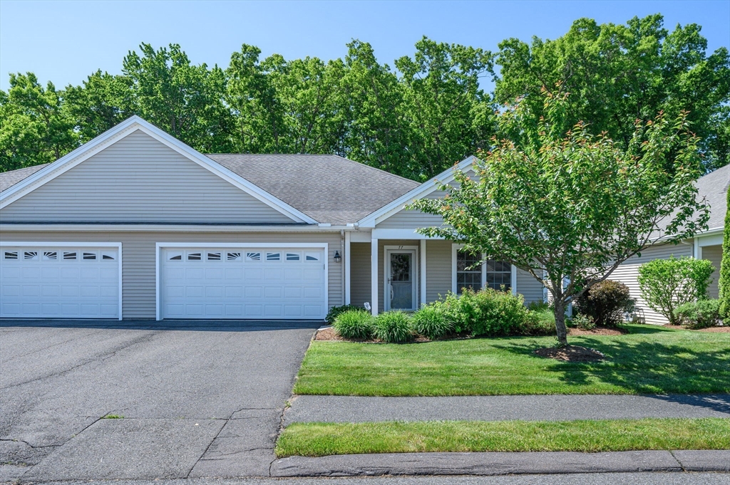 77 Cherry Dr, Wilbraham, Massachusetts, 2 Bedrooms Bedrooms, 4 Rooms Rooms,2 BathroomsBathrooms,Residential,For Sale,Cherry Dr,73532545