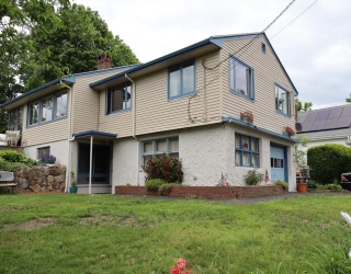 22 Burdett Rd, Lynn, Massachusetts, 3 Bedrooms Bedrooms, 7 Rooms Rooms,2 BathroomsBathrooms,Residential,For Sale,Burdett Rd,73533016