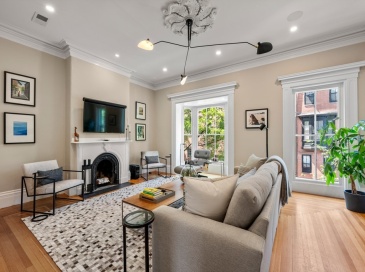 103 West Springfield Street, Boston, Massachusetts, 4 Bedrooms Bedrooms, 10 Rooms Rooms,3.5 BathroomsBathrooms,Residential,For Sale,West Springfield Street,73532800