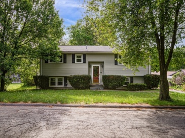 19 Macintosh Ave, Marlborough, Massachusetts, 3 Bedrooms Bedrooms, 6 Rooms Rooms,1.5 BathroomsBathrooms,Residential,For Sale,Macintosh Ave,73514819