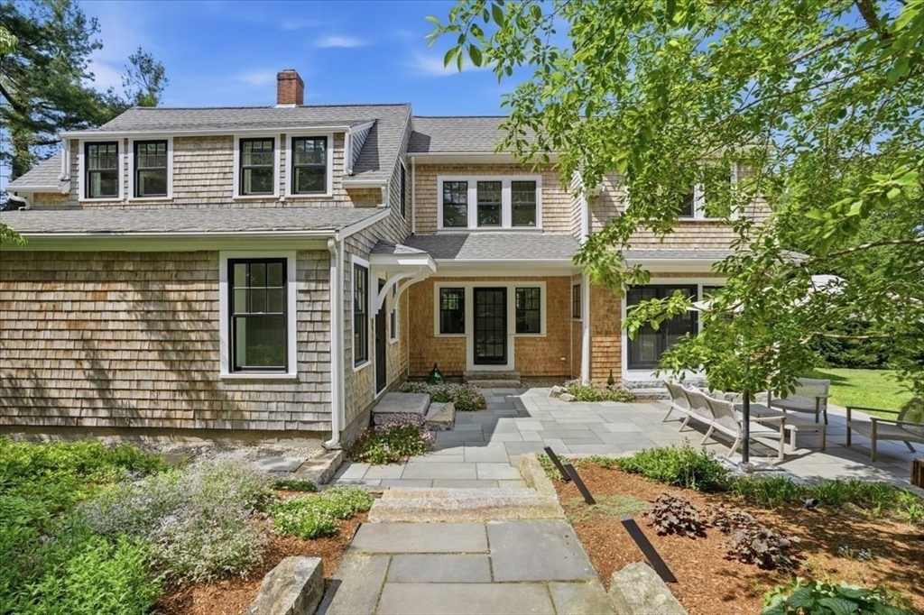 879 Tremont Street, Duxbury, Massachusetts, 5 Bedrooms Bedrooms, 9 Rooms Rooms,4.5 BathroomsBathrooms,Residential,For Sale,Tremont Street,73533195