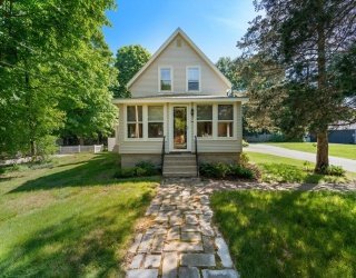 94 W Plain St, Wayland, Massachusetts, 3 Bedrooms Bedrooms, 7 Rooms Rooms,2 BathroomsBathrooms,Residential,For Sale,W Plain St,73533038