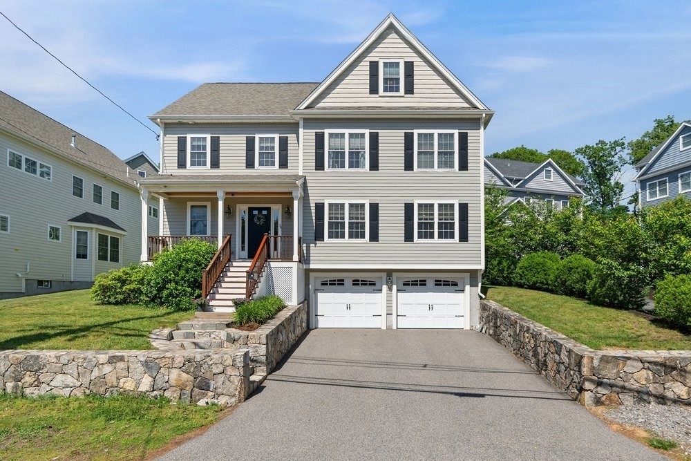 38 Woodley Ave, Boston, Massachusetts, 5 Bedrooms Bedrooms, 9 Rooms Rooms,3.5 BathroomsBathrooms,Residential,For Sale,Woodley Ave,73533225