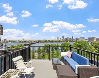 462 Beacon St, Boston, Massachusetts, 1 Bedroom Bedrooms, 3 Rooms Rooms,1 BathroomBathrooms,Residential,For Sale,Beacon St,73532833