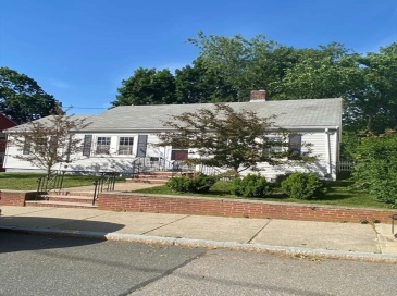 41 Bronx Rd, Boston, Massachusetts, 3 Bedrooms Bedrooms, 8 Rooms Rooms,2 BathroomsBathrooms,Residential,For Sale,Bronx Rd,73532580