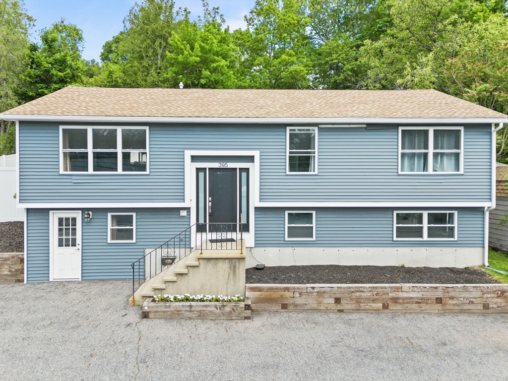 395 Lowell Street, Peabody, Massachusetts, 4 Bedrooms Bedrooms, 10 Rooms Rooms,3 BathroomsBathrooms,Residential,For Sale,Lowell Street,73532601