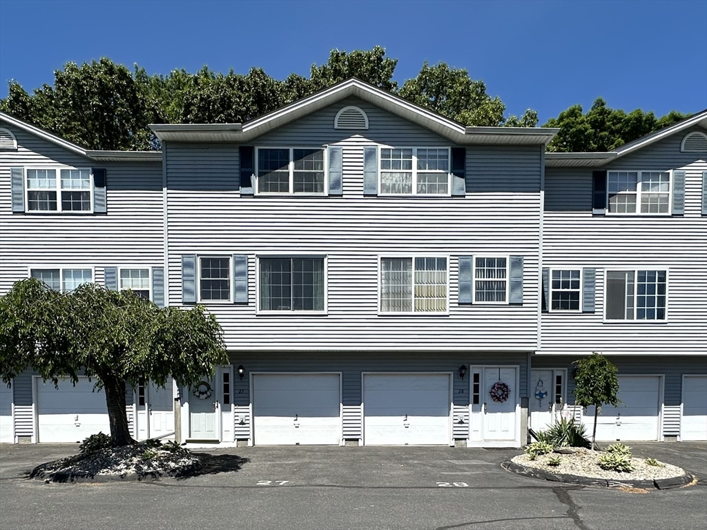 27 Waters Edge, Ludlow, Massachusetts, 2 Bedrooms Bedrooms, 4 Rooms Rooms,1.5 BathroomsBathrooms,Residential,For Sale,Waters Edge,73533023