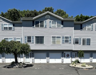 27 Waters Edge, Ludlow, Massachusetts, 2 Bedrooms Bedrooms, 4 Rooms Rooms,1.5 BathroomsBathrooms,Residential,For Sale,Waters Edge,73533023