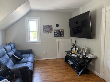80 E Division, Braintree, Massachusetts, 1 Bedroom Bedrooms, 3 Rooms Rooms,1.5 BathroomsBathrooms,Residential Lease,For Rent,E Division,73533254