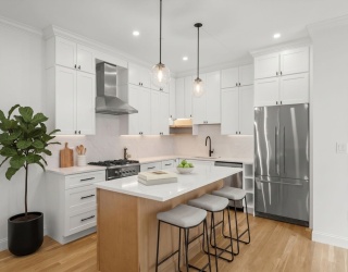 27 Shepard St, Boston, Massachusetts, 3 Bedrooms Bedrooms, 8 Rooms Rooms,3 BathroomsBathrooms,Residential Lease,For Rent,Shepard St,73533262